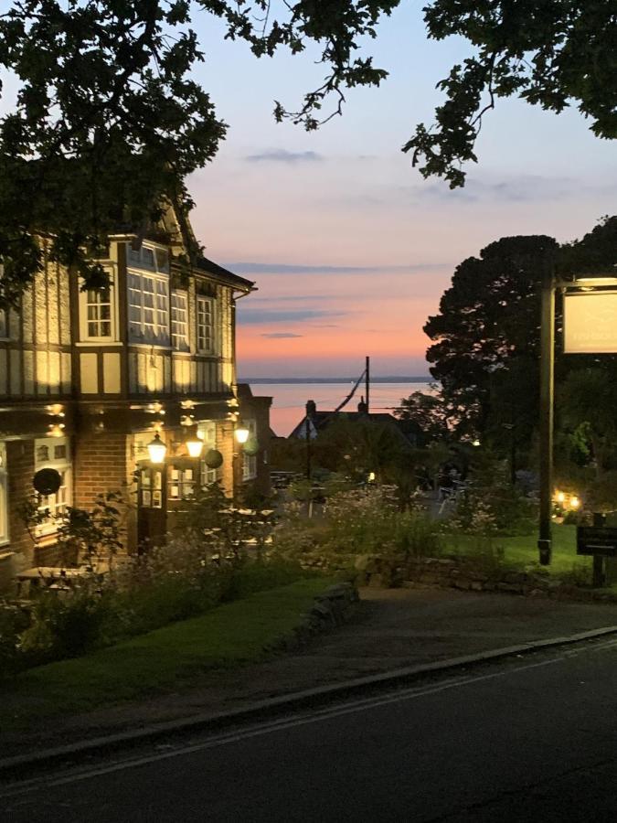 The Fishbourne Bed & Breakfast Fishbourne  Bagian luar foto